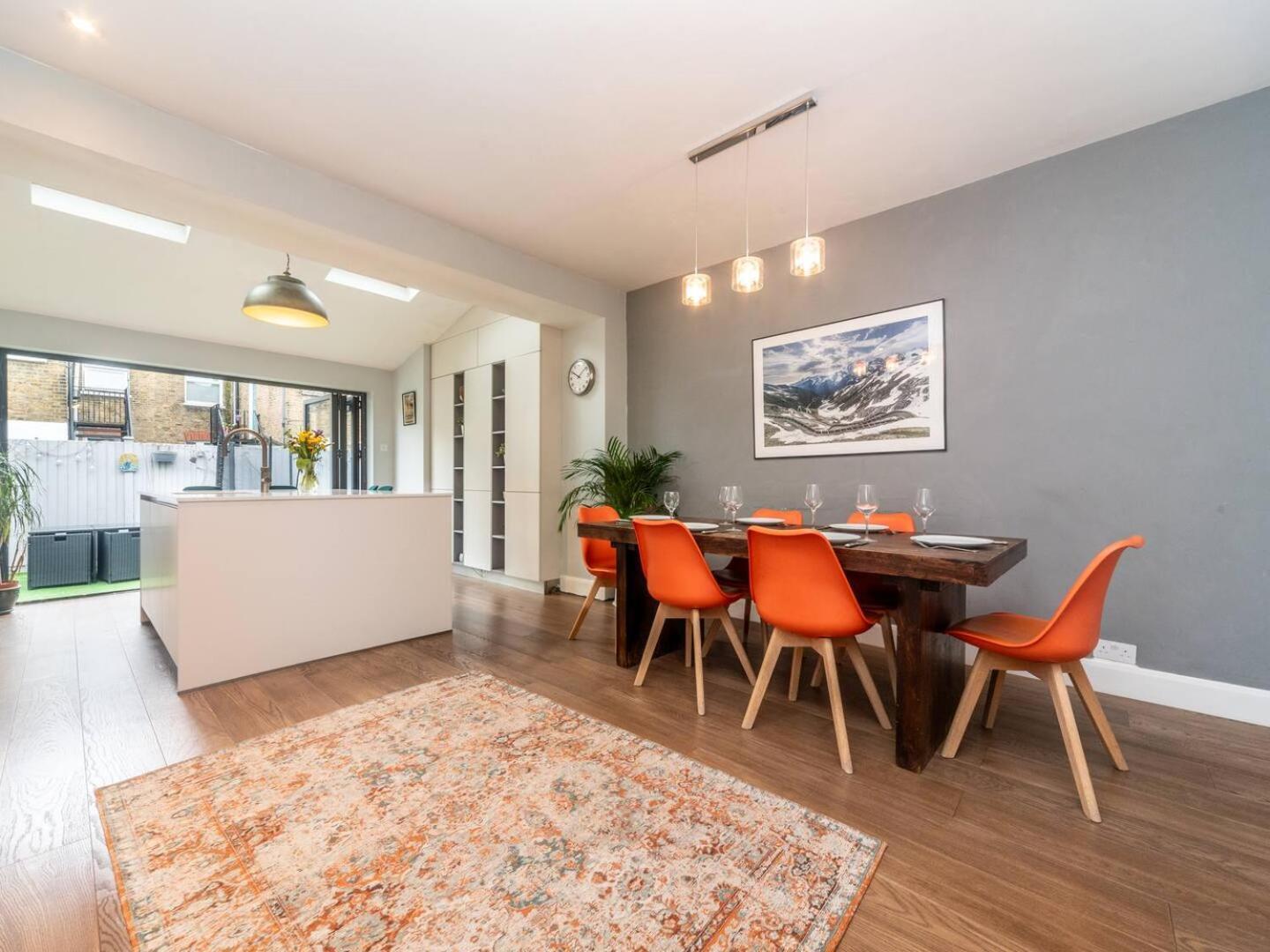 Pass The Keys - Wonderful Family In Earlsfield *